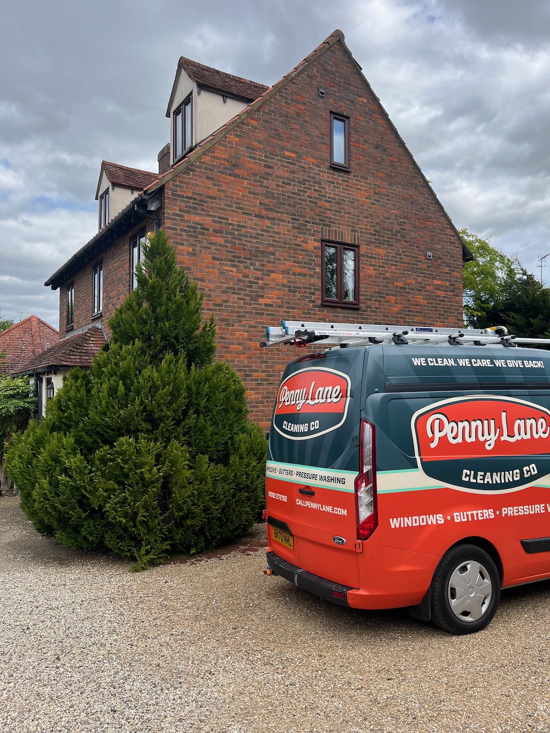 Professional 4-weekly Window Cleaning for a detached house on Church Mead, Harlow Thumbnail