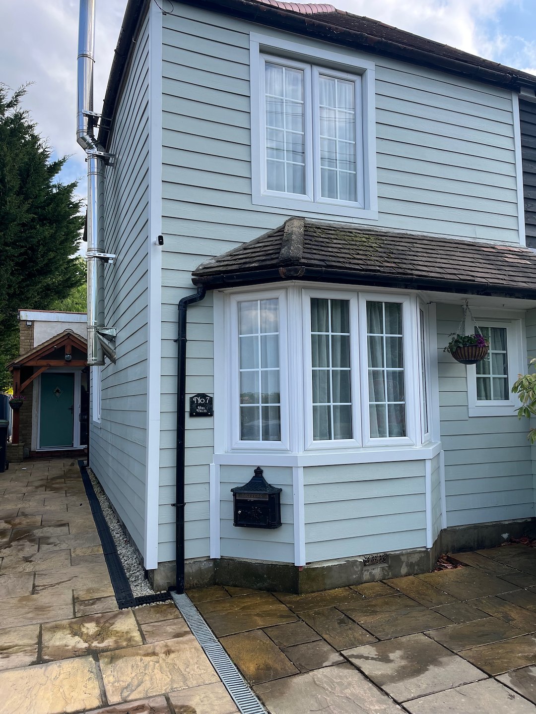 Professional 4-weekly Window Cleaning for a semi-detached house on Hastingwood Road, Harlow Thumbnail