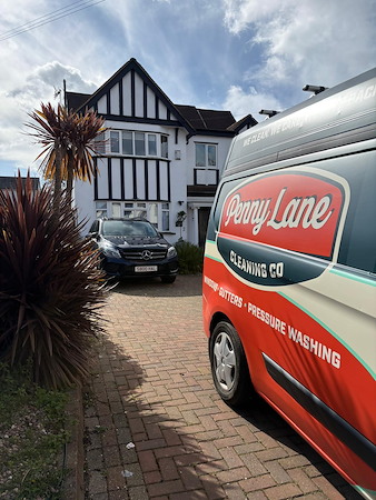 Professional 8 Weekly Window Cleaning for a Detached House on Woodside Road, Woodford Green