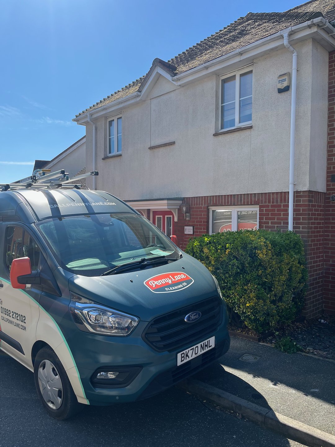 Professional once-off Window Cleaning for a semi-detached house on Saint Nicholas Place, Loughton
