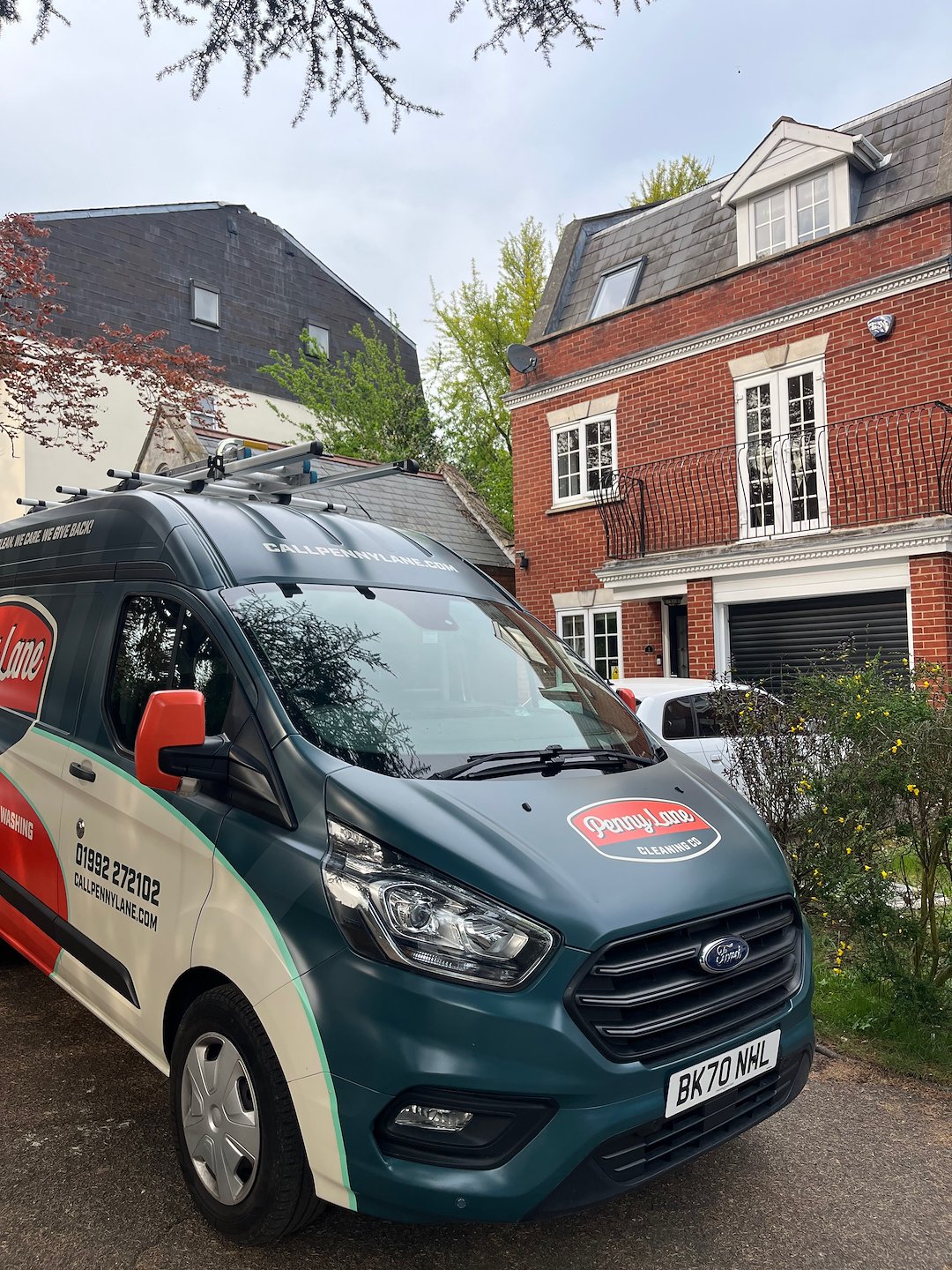 Professional once-off Window Cleaning for a terraced house on Station Road, Epping